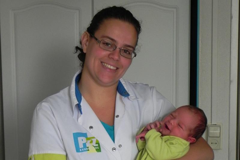 150506-0957-Kraamzorg -deel.JPG - ASCII